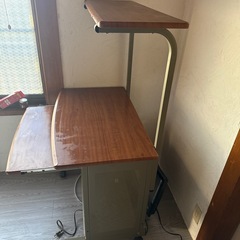 パソコンラックの画像