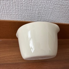 KINTOクリーム色の丈夫な容器の画像