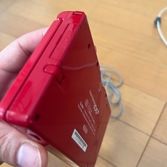 Nintendo DS i レッドの画像