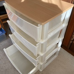 プラスチック　ケース　タンスの画像