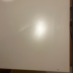 IKEAテーブルの画像