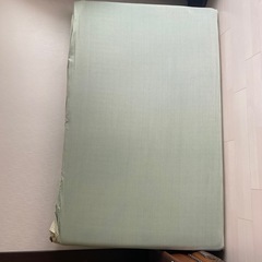 セミダブルマットレス差し上げます。
の画像