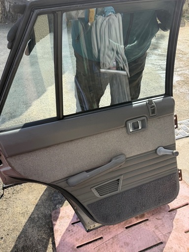 Mベンツ126-560SEL-リサイクルー部品外装―内装等 Mベンツ126-560SEL-リサイクルー部品外装―内装等