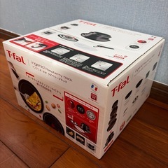新品・未開封ティファール　フライパン鍋セットの画像
