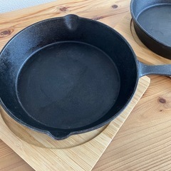 【急募】ニトリ スキレット 木台付きの画像