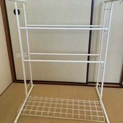 押入れ用ハンガーラックの画像