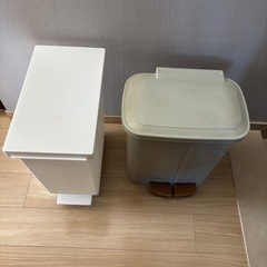 ゴミ箱　※2個でこの値段の画像
