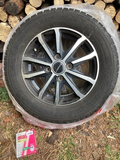 スタッドレスタイヤ　165/65R13