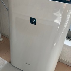 空気清浄機　SHARP
