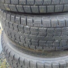 ☆ＢＲＩＤＧＥＳＴＯＮＥブリジストンスタッドレスタイヤ☆BLLIZZARD ８分山程度４本アルミタイヤセット！☆１９５/６５/Ｒ１５☆彡取りに来る人歓迎！の画像