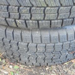 ☆ＢＲＩＤＧＥＳＴＯＮＥブリジストンスタッドレスタイヤ☆BLLIZZARD ８分山程度４本アルミタイヤセット！☆１９５/６５/Ｒ１５☆彡取りに来る人歓迎！の画像