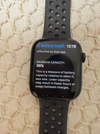Apple  Nike  series 7 45 mm    32GB