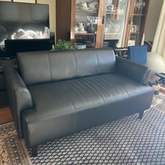 2人がけソファ　黒　合皮　目立った汚れなしの画像