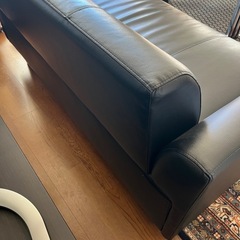 2人がけソファ　黒　合皮　目立った汚れなしの画像