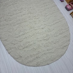 定価17000円 ロマプリ なめらかファー風ラグ(楕円形130×190)の画像