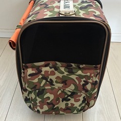 ペット四輪コロコロキャリーの画像