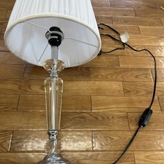 ニトリクリスタルテーブルライトの画像