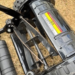 リール式芝刈り機 手動式  の画像