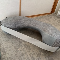 美品 エルゴ ergobaby 授乳枕 ナーシングピロー ベルト付きの画像