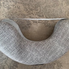 美品 エルゴ ergobaby 授乳枕 ナーシングピロー ベルト付きの画像