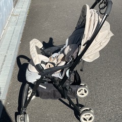 ベビーカー　コンビ　メチャカルハンディαの画像