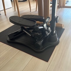 足踏み　筋トレ　器具の画像