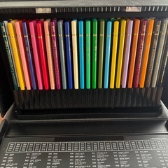 uni 色鉛筆100色の画像
