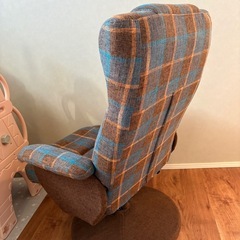 リクライニングチェア　オシャレ　スツールセット　　チェック柄　の画像
