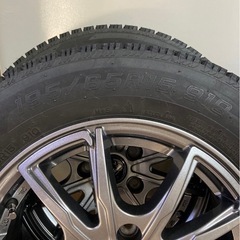 スタッドレスタイヤ　ホイール付きの画像