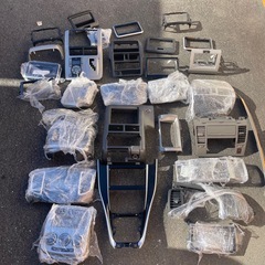 倉庫大掃除中！！　カーナビ　ドラレコ　いろんな物ありますの画像