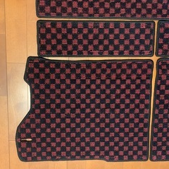 プリウス30系PHVの後席リヤトランクマットの画像