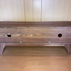 テレビボードの画像