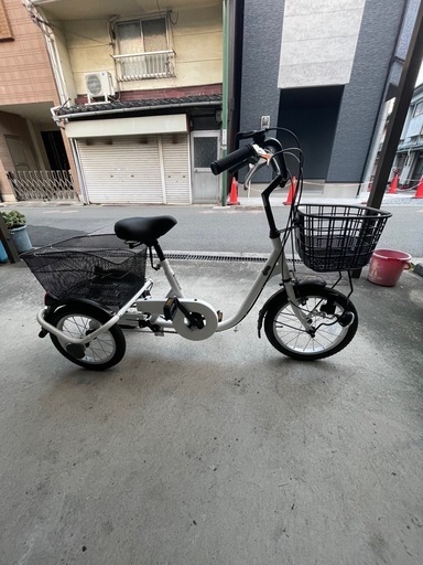 SWING CHARLIE ロータイプ三輪自転車L スイングチャーリー ロータイプ 自転車 三輪  大人用三輪車 シニア向け ホワイト