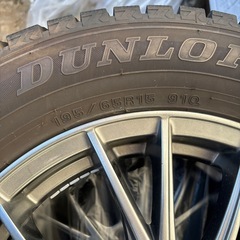 スタッドレスタイヤ4本ホイール付の画像