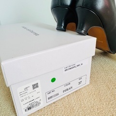 nano universe リボンローヒールパンプス（箱付）の画像