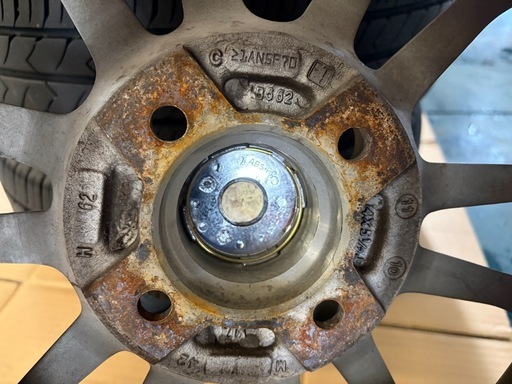 175/65R14 TOYO SD7 夏タイヤ　アルミ付き