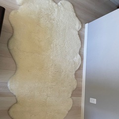 羊毛ラグ（5枚使用）高級感のある天然シープスキンラグ 200×118cmの画像