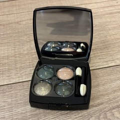 未使用　CHANEL シャネル　アイシャドウの画像