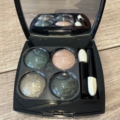 未使用　CHANEL シャネル　アイシャドウの画像