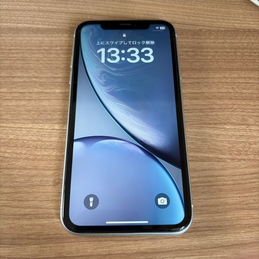 iPhone XR    64GB