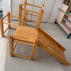 木製　ジャングルジム　滑り台の画像
