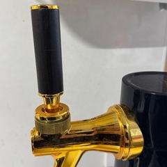 グリーンハウス スタンドビールサーバー 家庭用 乾電池 ビアサーバー 自宅 コンパクト 缶ビール GH-BEERO-BK ブラックの画像