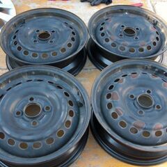 ホンダN-BOX　１４インチ純正鉄チンホイル+ホイルカバー　中古の画像