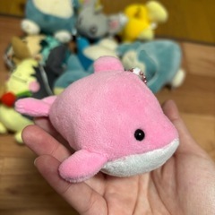 イルカとたまごあし ぬいぐるみの画像