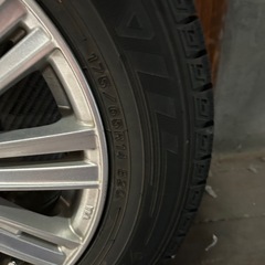 DUNLOP スタッドレスタイヤ4本セットの画像