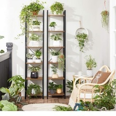 6段がある棚　　の画像