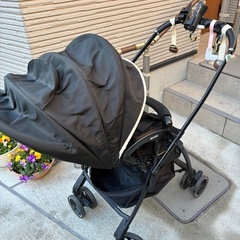 アップリカ　ベビーカーの画像