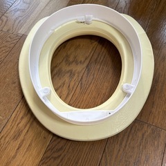 補助便座
の画像