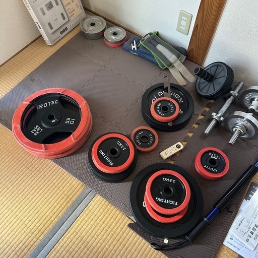 ベンチプレスのベンチと重り