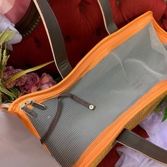 小型犬猫のトートバッグの画像